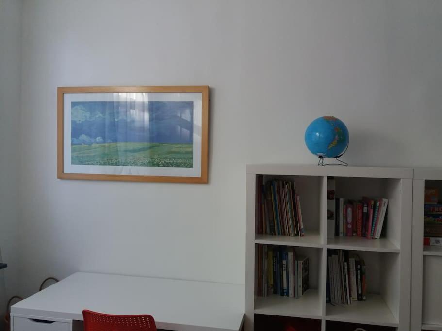 Family House, Free Parking, 15min. Walk To City Hébergement de vacances